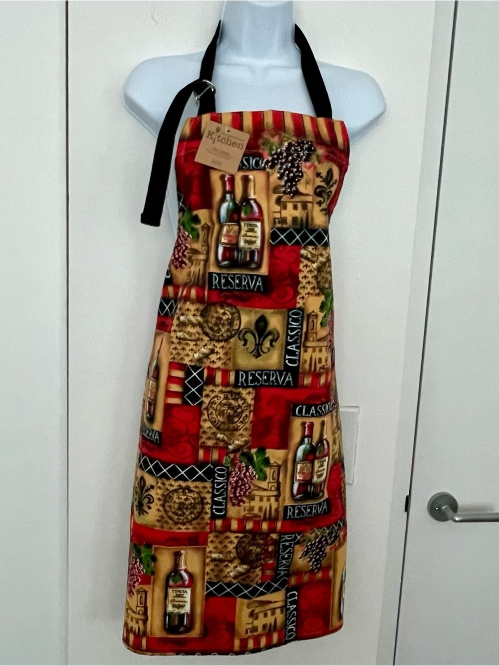 NWT Kay Dee Designs Chef Apron with Wine Bottle Print - Red, Tan, Green